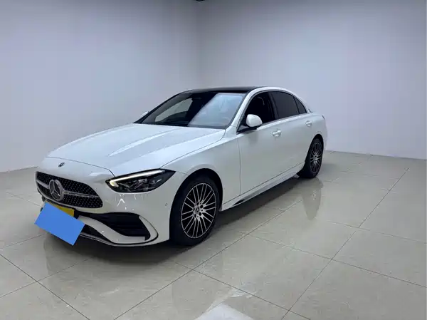 Mercedes-Benz C-Class 2024