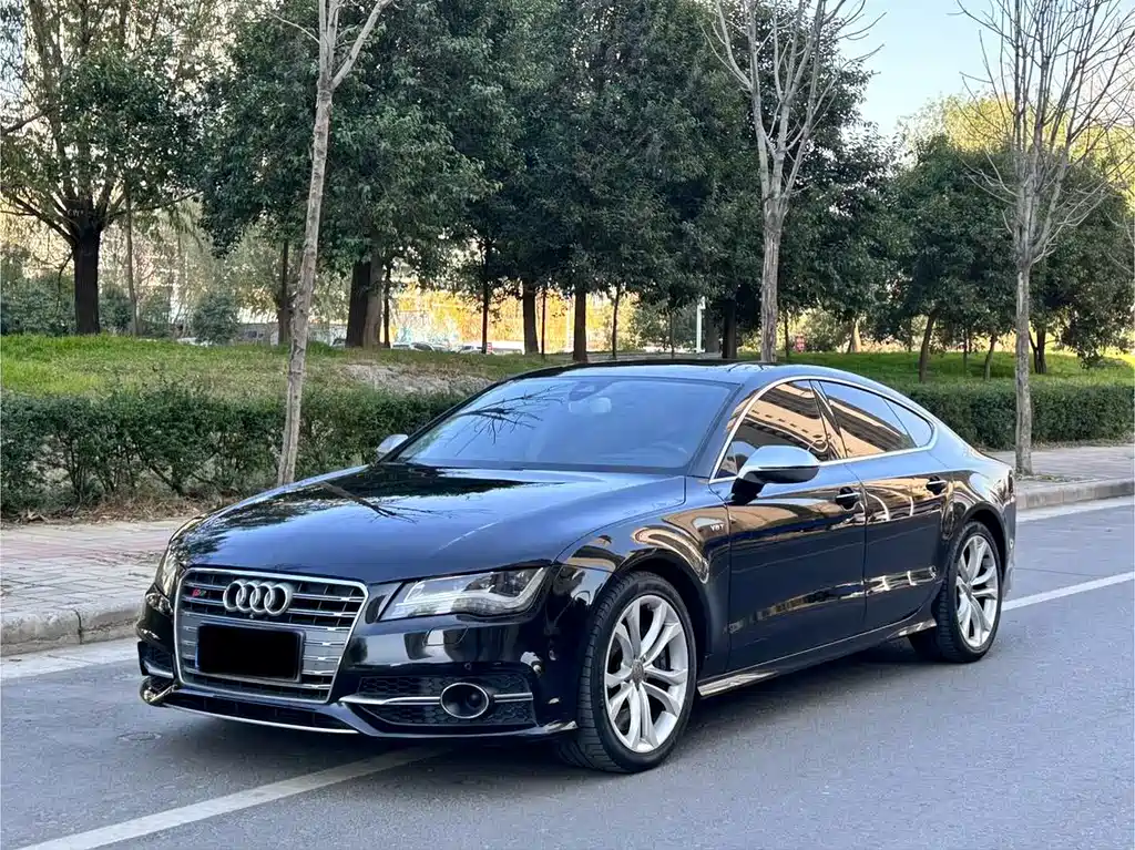 Audi S7 2015 — фото 1