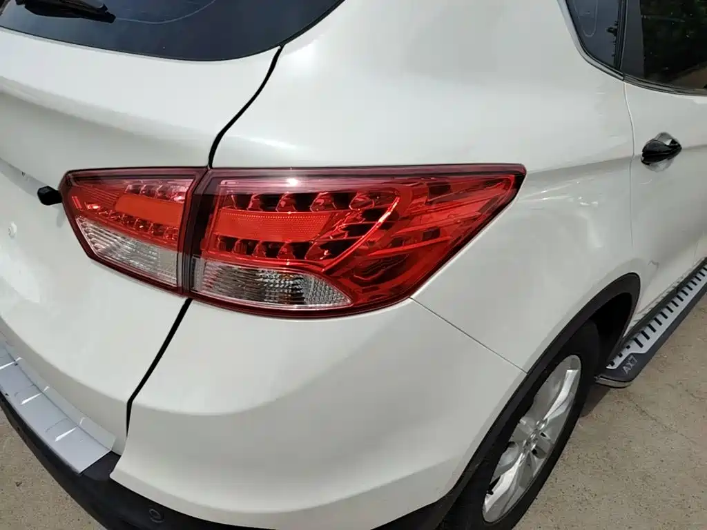 Dongfeng Fengshen AX7 2016 — фото 8