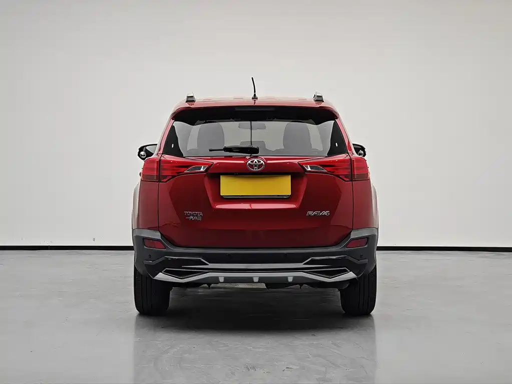 Toyota RAV4 2014 — фото 19