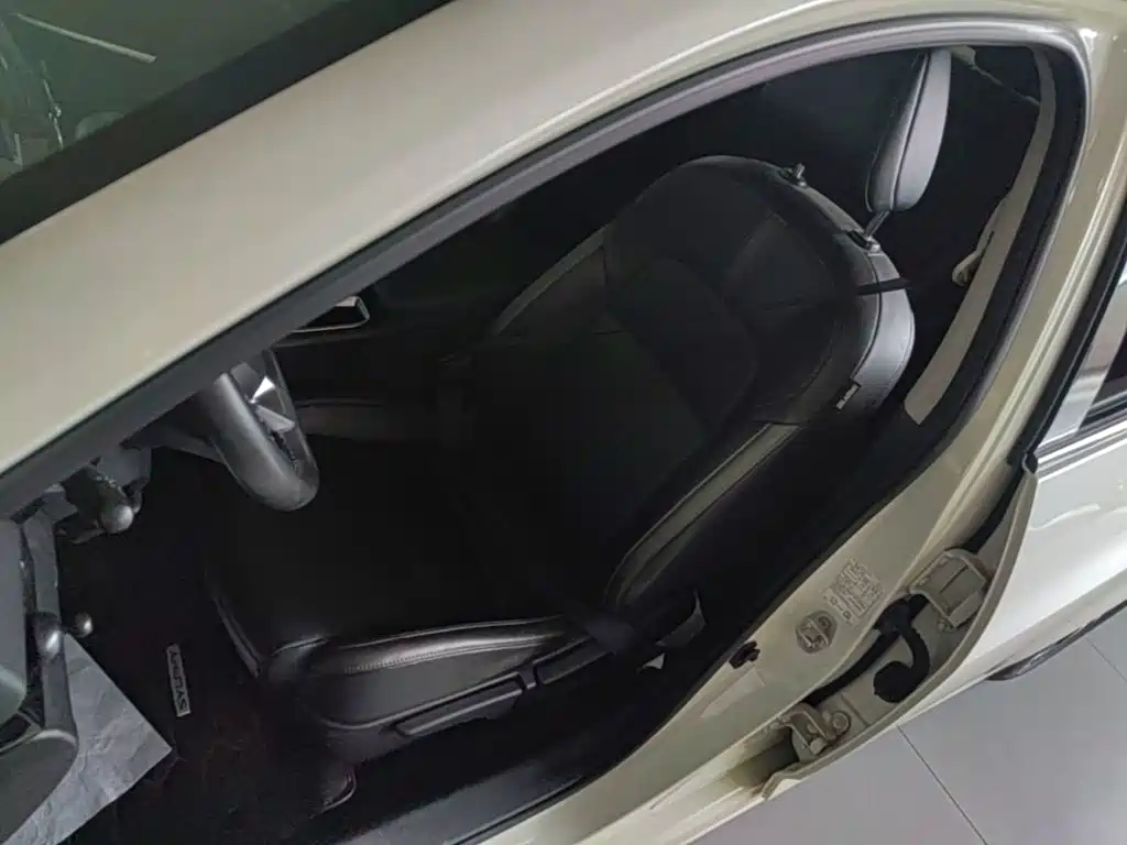 Nissan Sylphy 2021 — фото 15