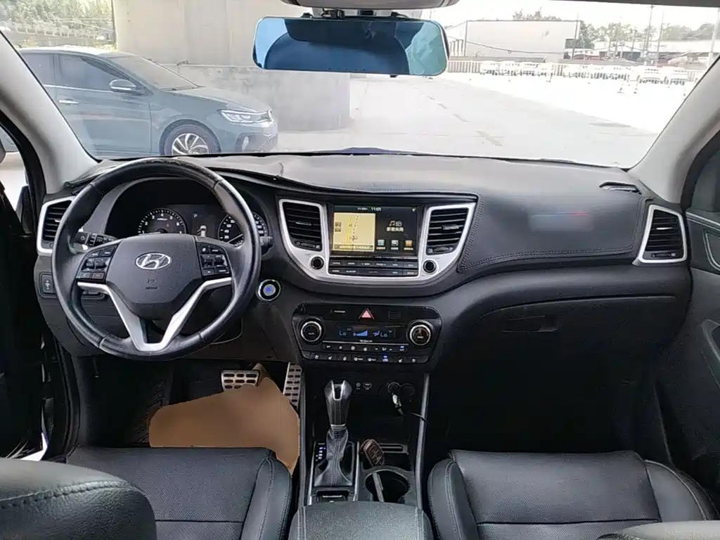 Hyundai Tucson 2016 — фото 10