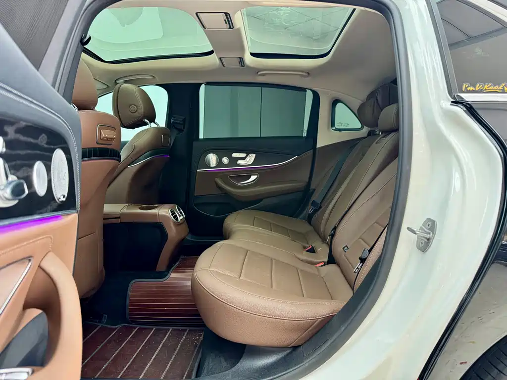 Mercedes-Benz E-Class 2020 — фото 10