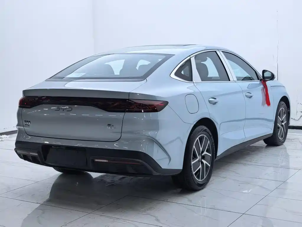 BYD Qin L 2025 — фото 7