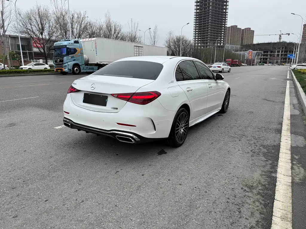 Mercedes-Benz C-Class 2023 — фото 20