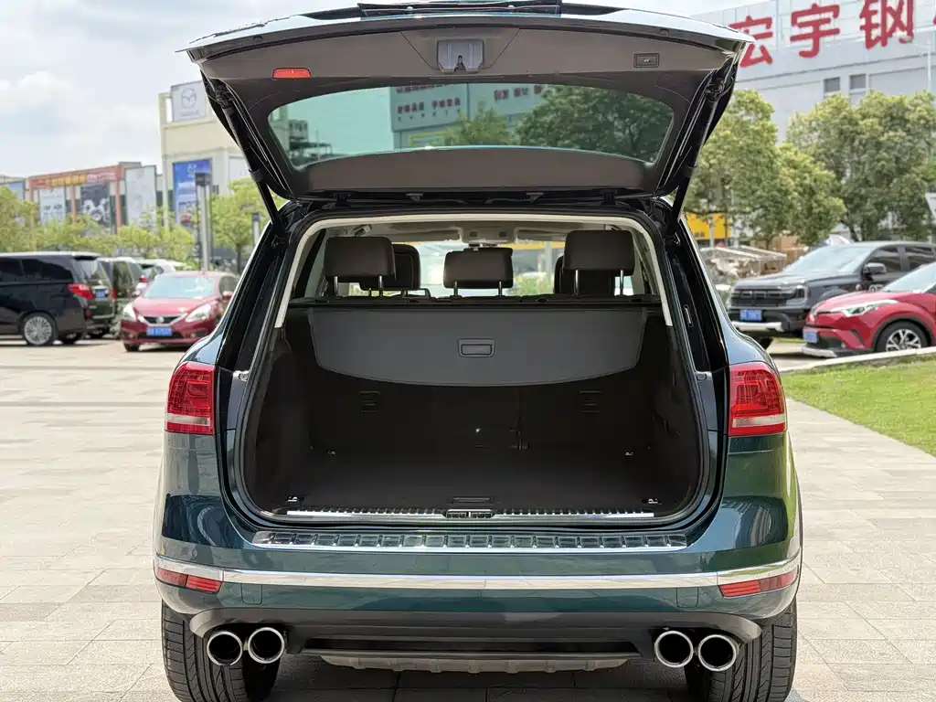 Volkswagen Touareg 2018 — фото 20
