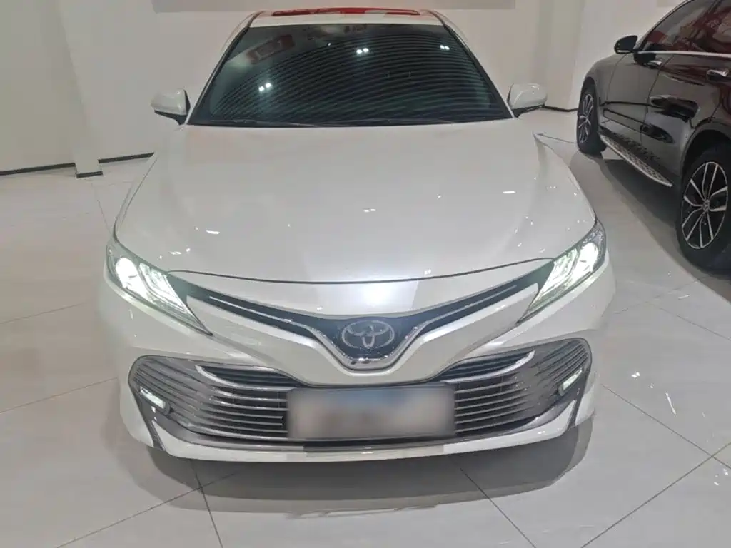 Toyota Camry 2020 — фото 3