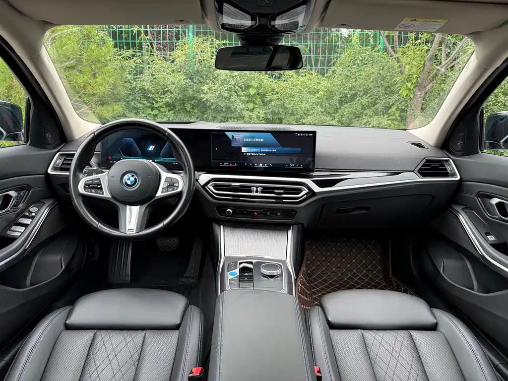 BMW i3 2023 — фото 16
