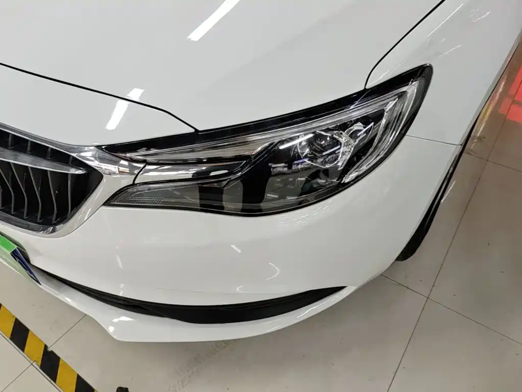 Buick Excelle 2022 — фото 24