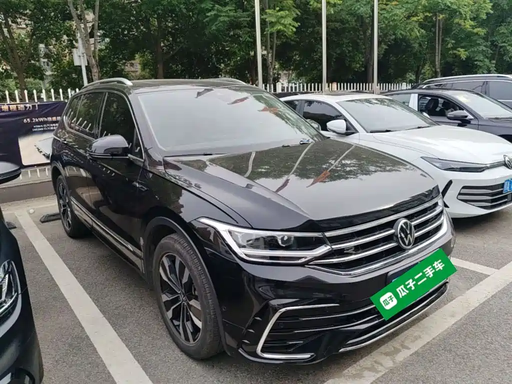 Volkswagen Tiguan L 2023 — фото 4
