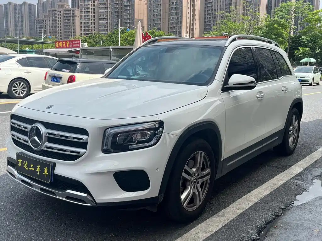 Mercedes-Benz GLB 2021 — фото 1