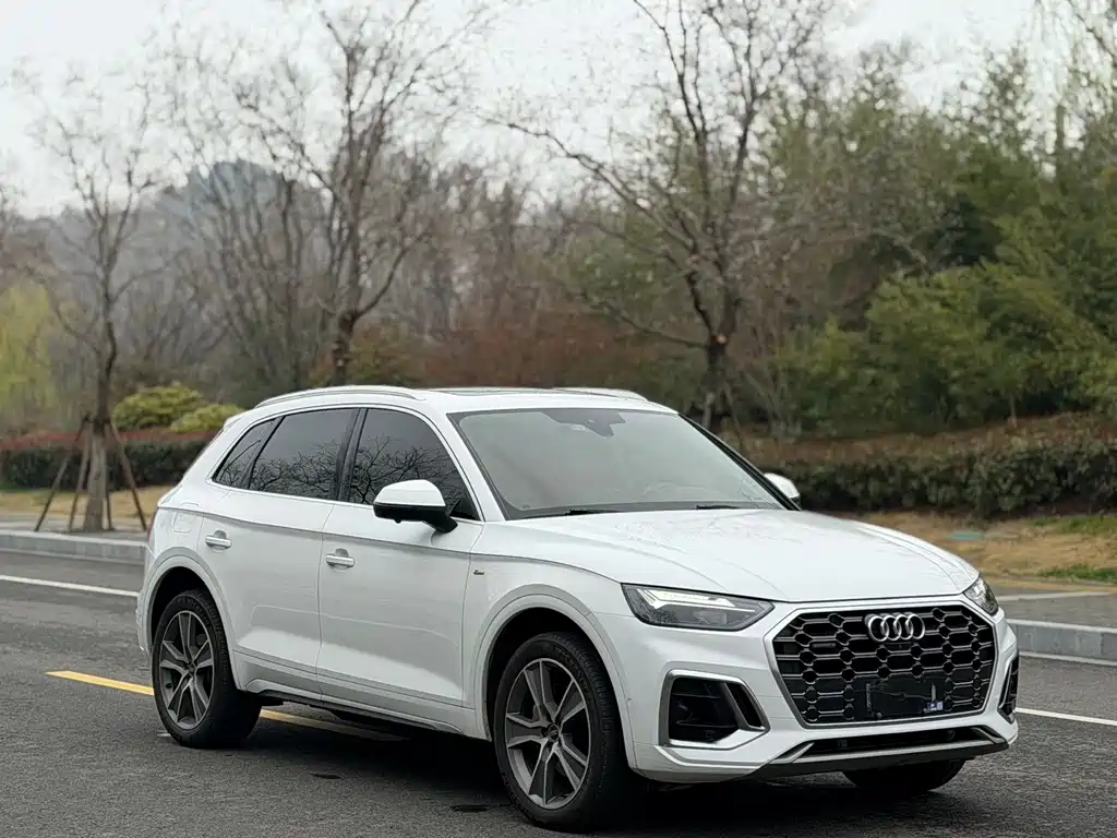 Audi Q5L 2021 — фото 3