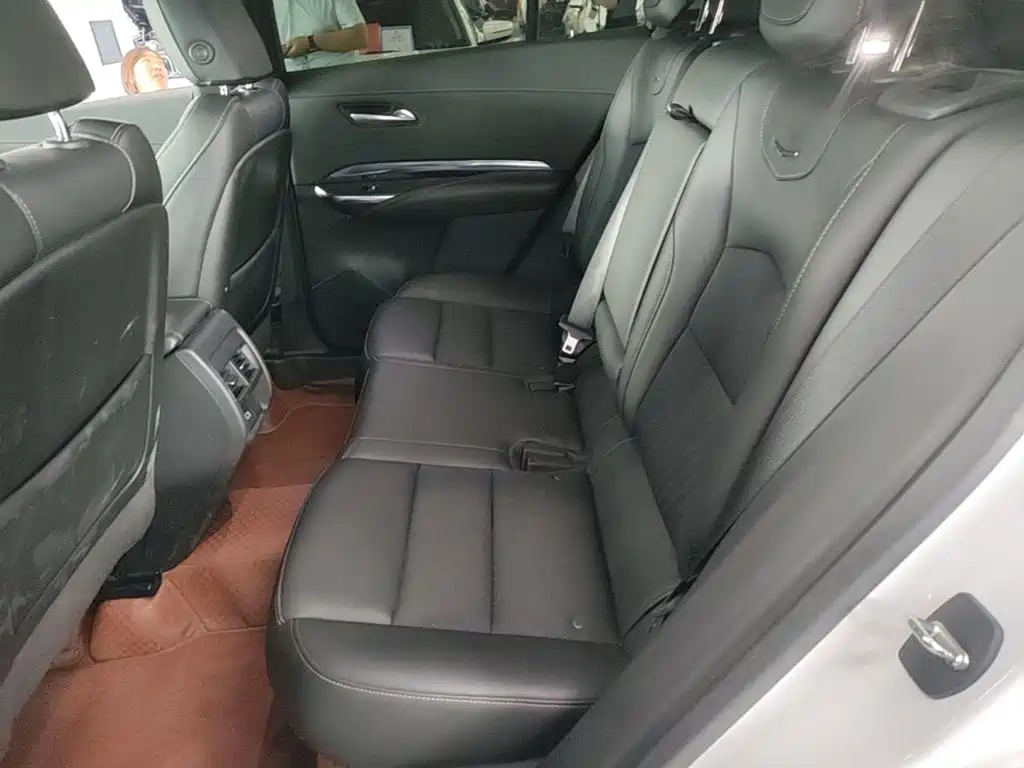 Cadillac XT4 2023 — фото 17