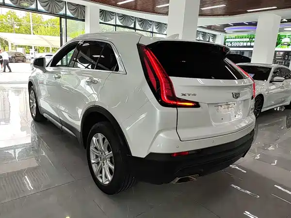 Cadillac XT4 2023