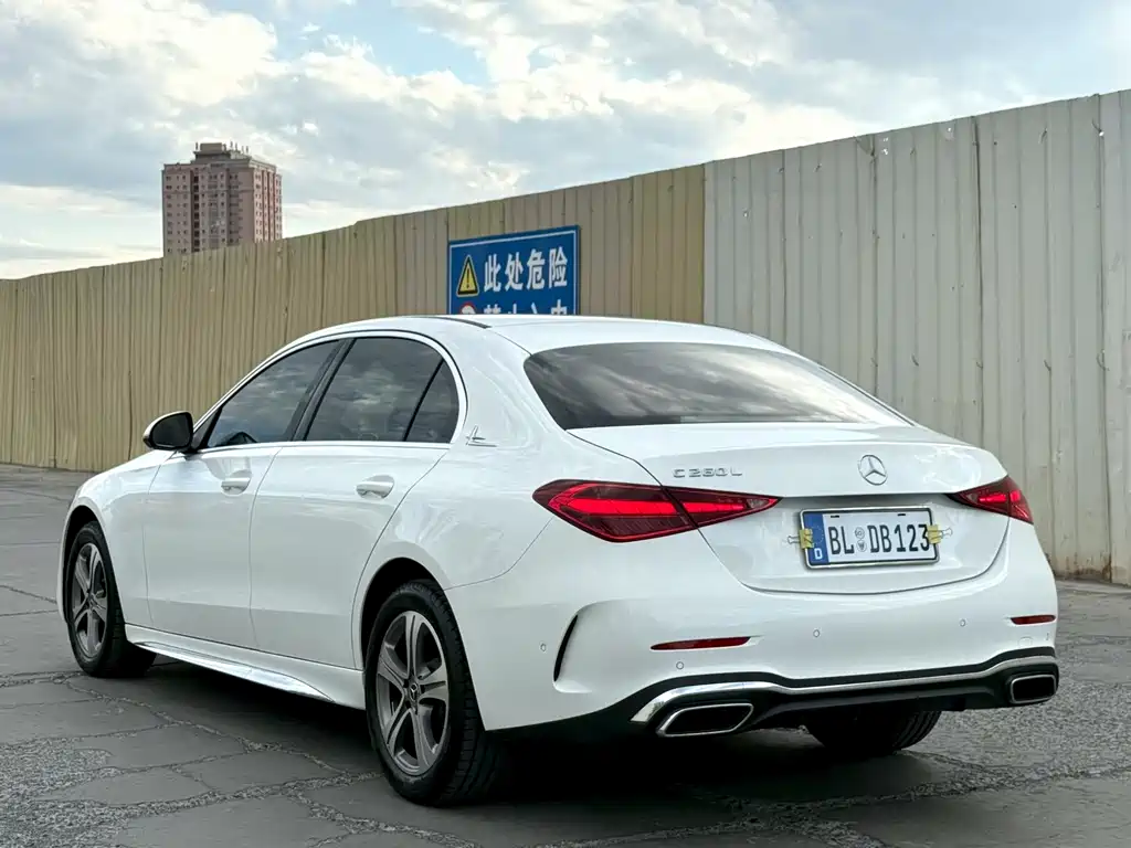Mercedes-Benz C-Class 2022 — фото 9