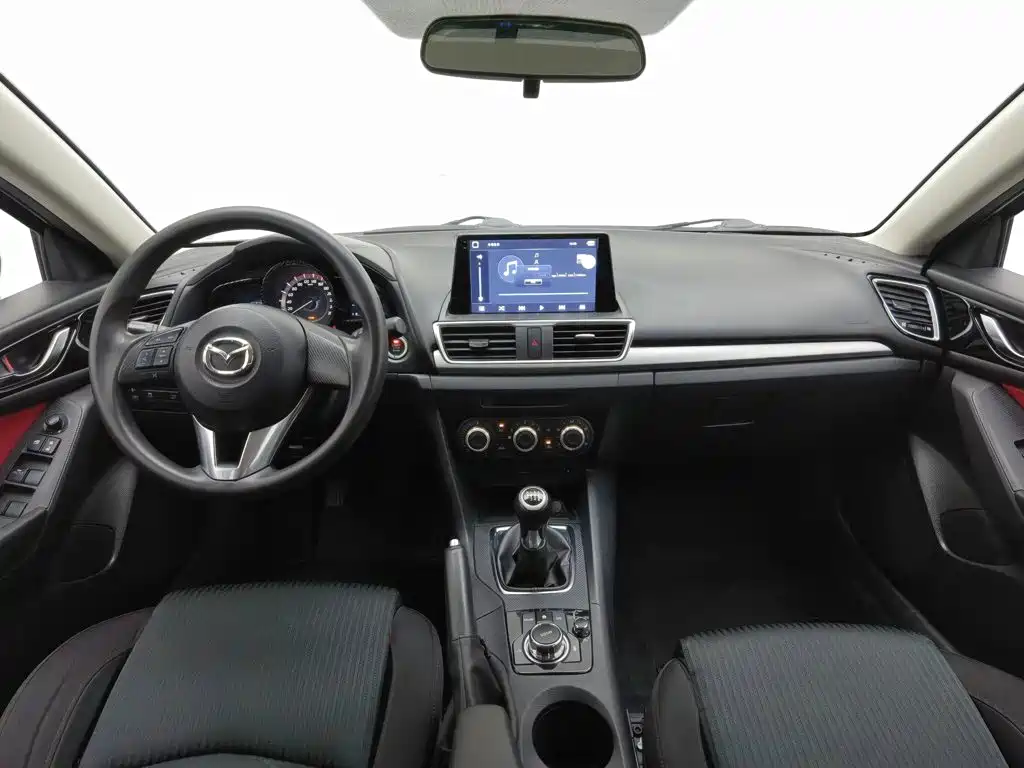 Mazda 3 Axela 2015