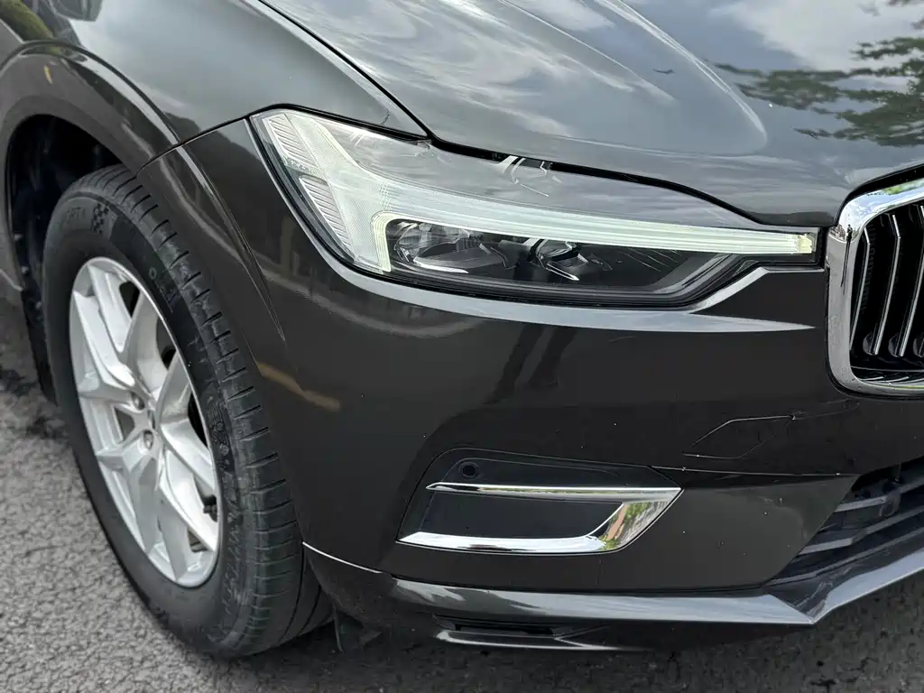 Volvo XC60 2021 — фото 14
