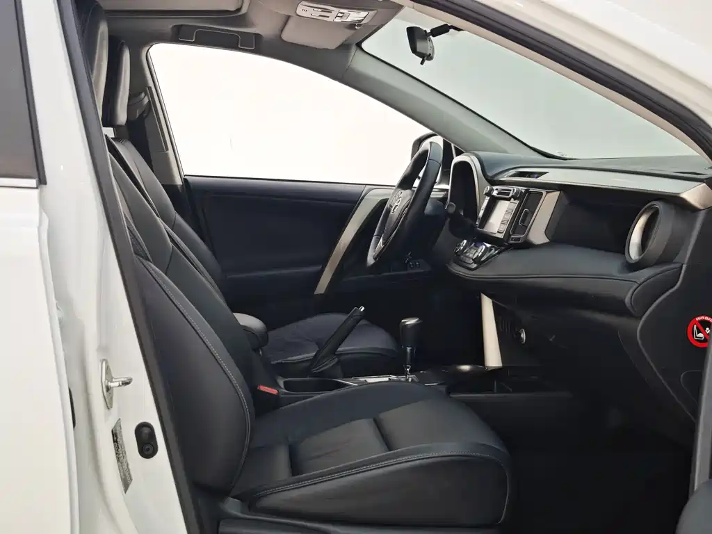 Toyota RAV4 2014 — фото 10