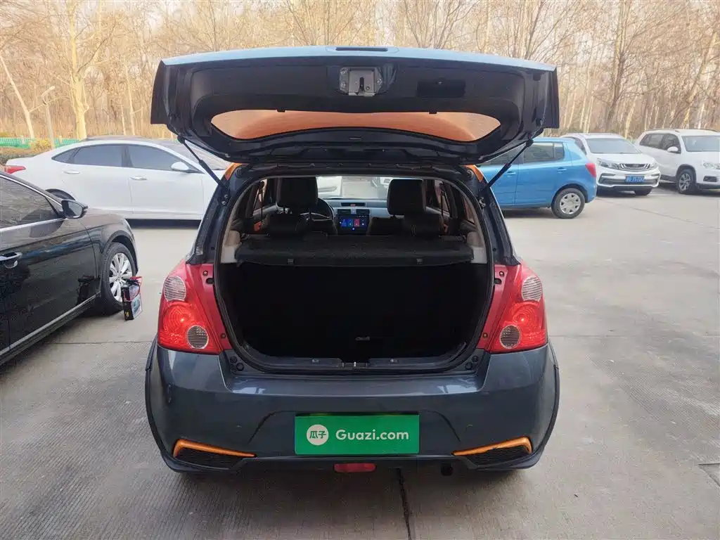 Suzuki Swift 2018 — фото 19