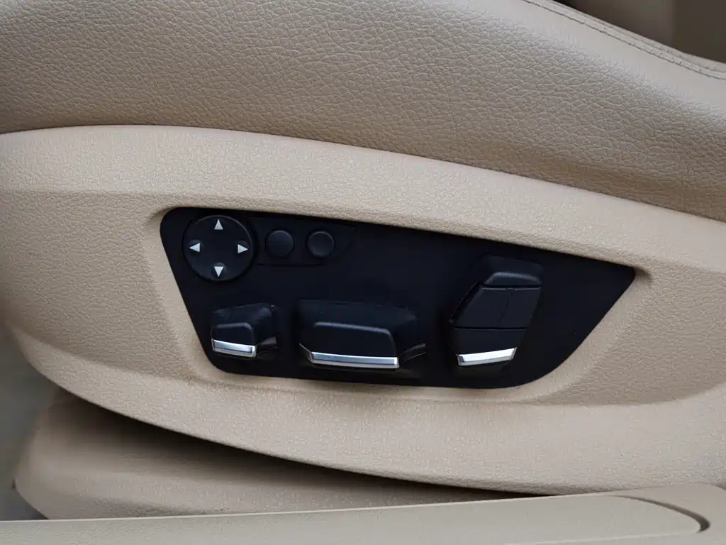BMW 7 Series 2009 — фото 22
