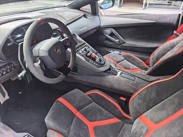 Lamborghini Aventador 2013