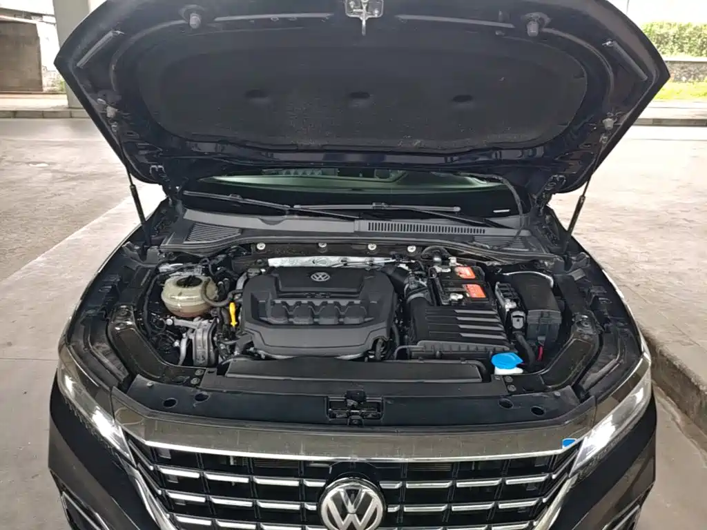 Volkswagen Passat 2020 — фото 20