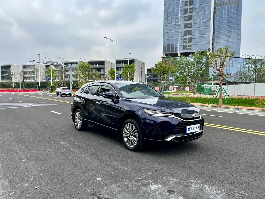 Toyota Harrier 2022 — фото 3