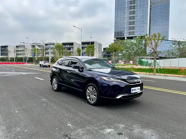 Toyota Harrier 2022