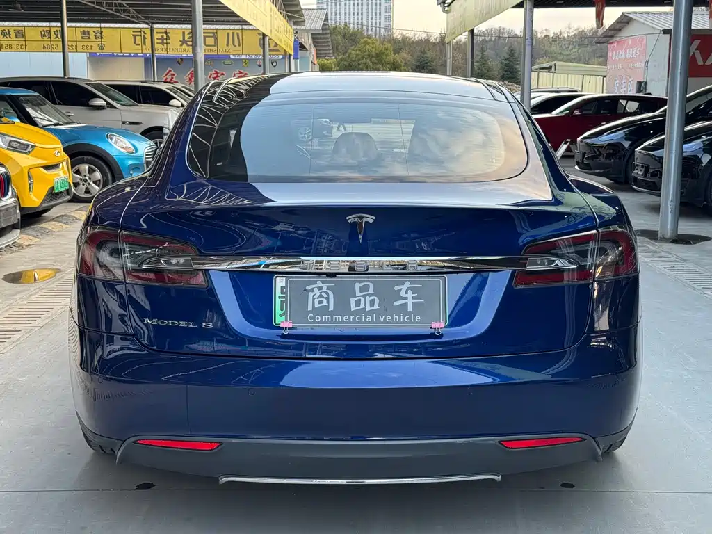 Tesla Model S 2016 — фото 15