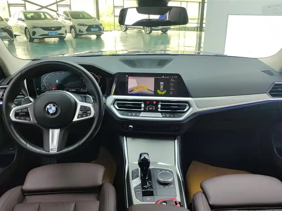 BMW 3 Series 2022 — фото 12
