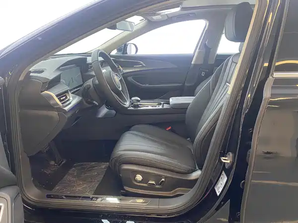 Hongqi H5 2026