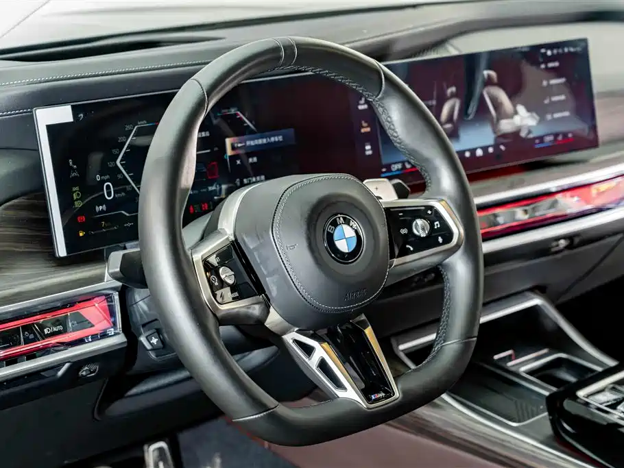 BMW 7 Series 2025 — фото 12