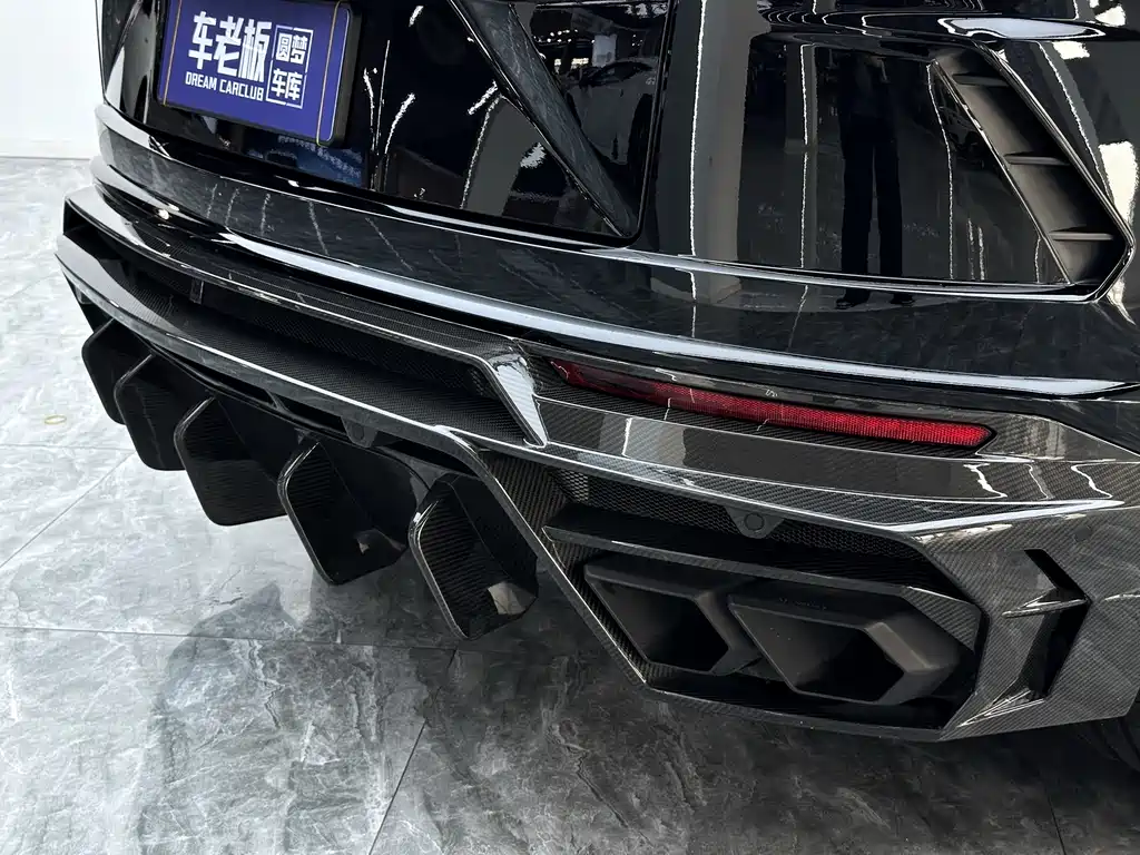 Lamborghini Urus 2020 — фото 29