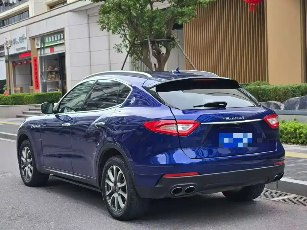 Maserati Levante 2016 — фото 9