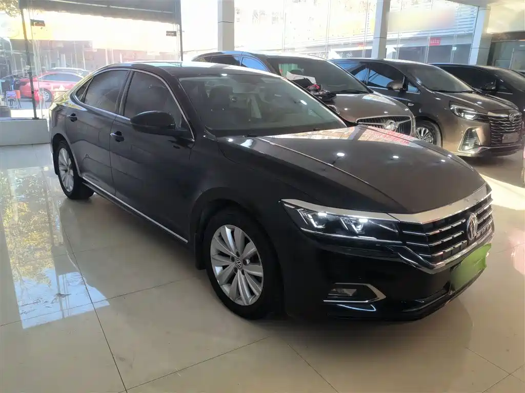 Volkswagen Passat 2020 — фото 20