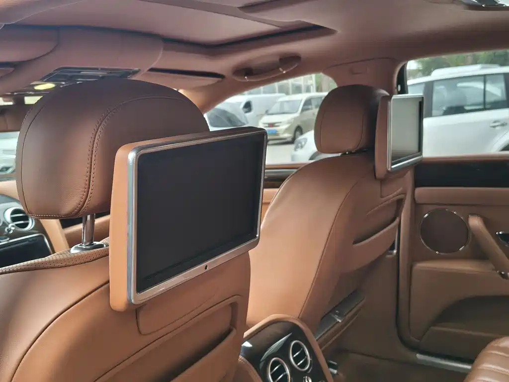 Bentley Flying Spur 2016 — фото 6