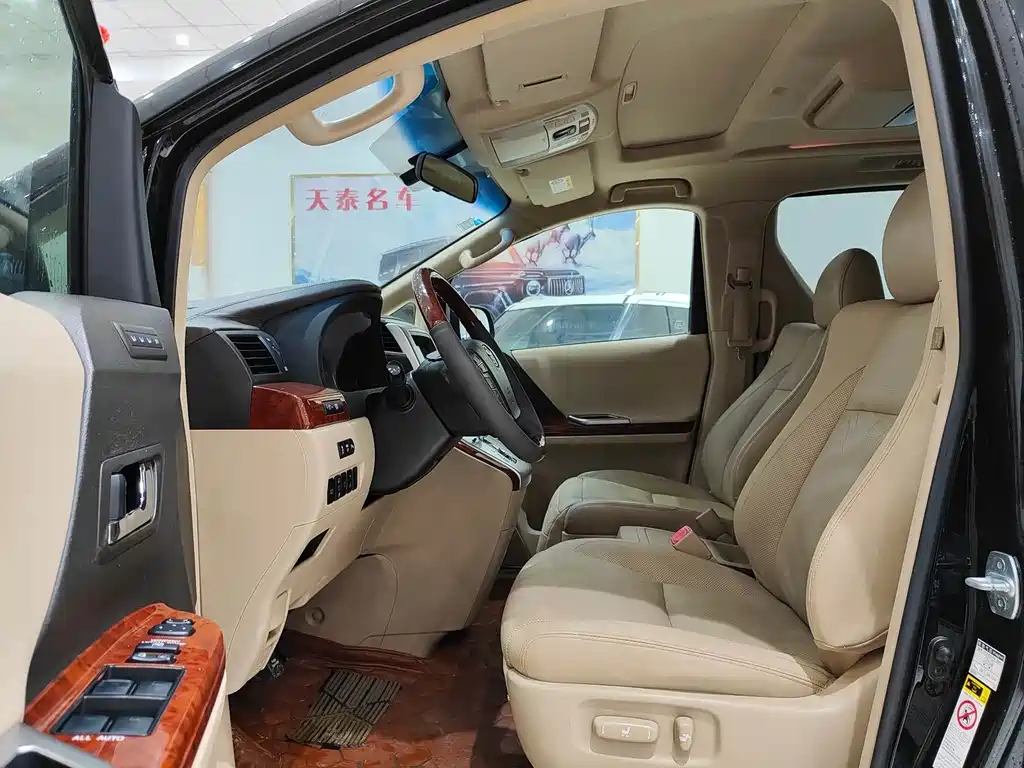 Toyota Alphard 2011 — фото 10