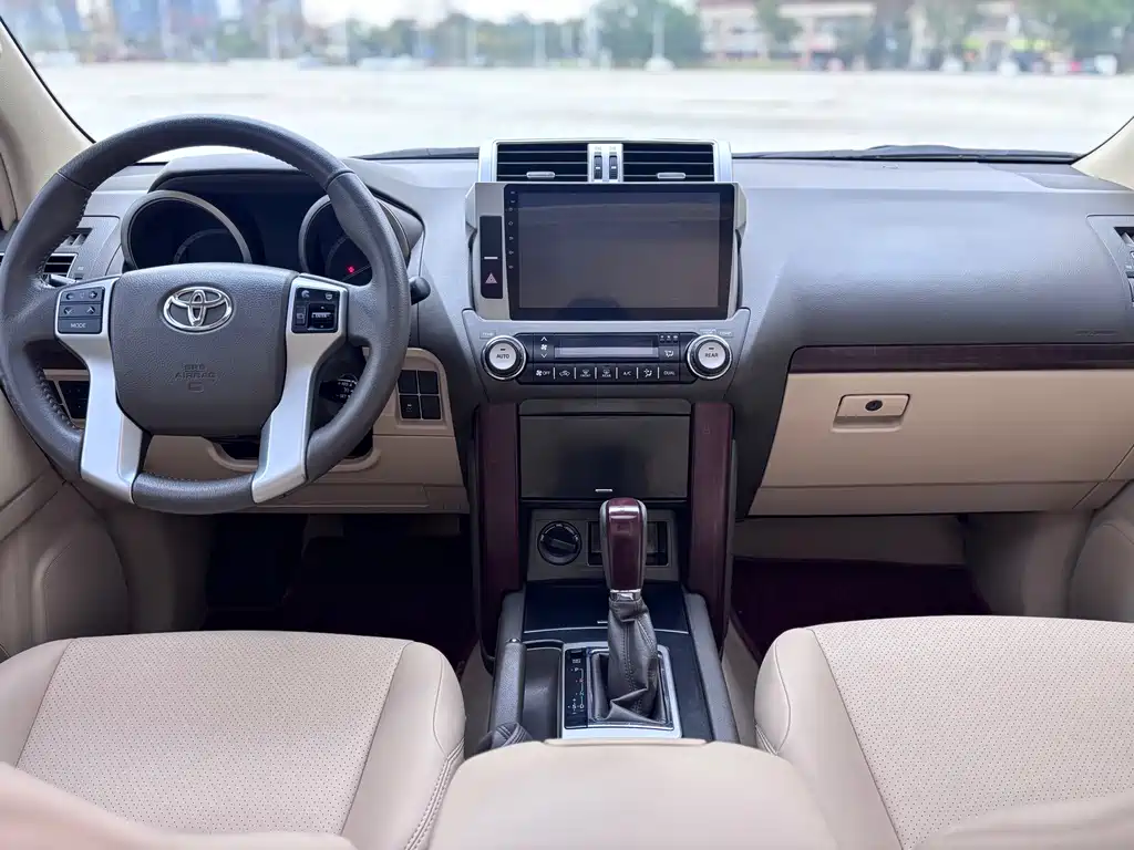Toyota Prado 2018 — фото 11