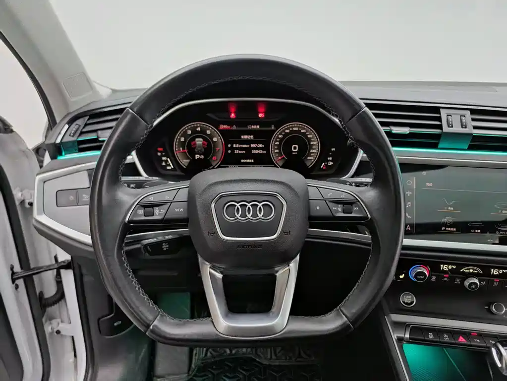 Audi Q3 2023 — фото 21