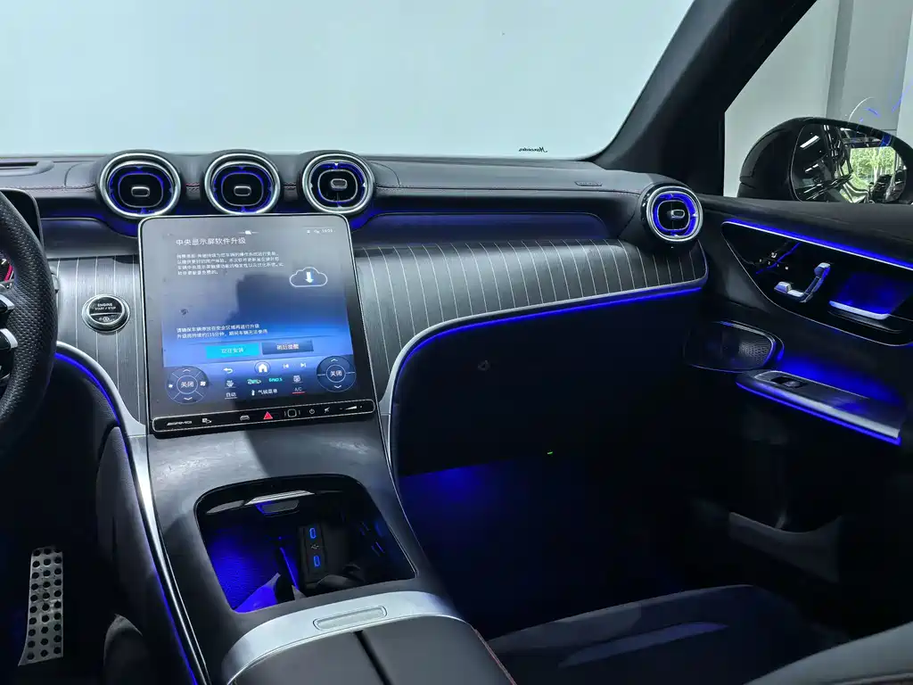 Mercedes-Benz GLC AMG 2024 — фото 19