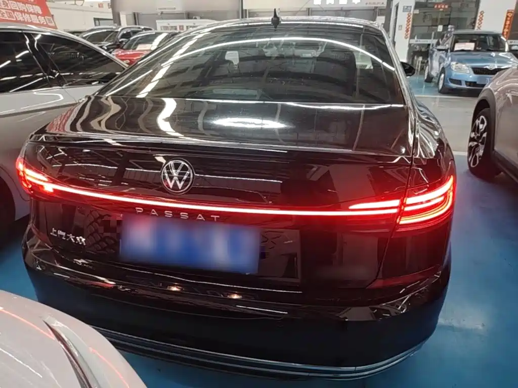 Volkswagen Passat 2024