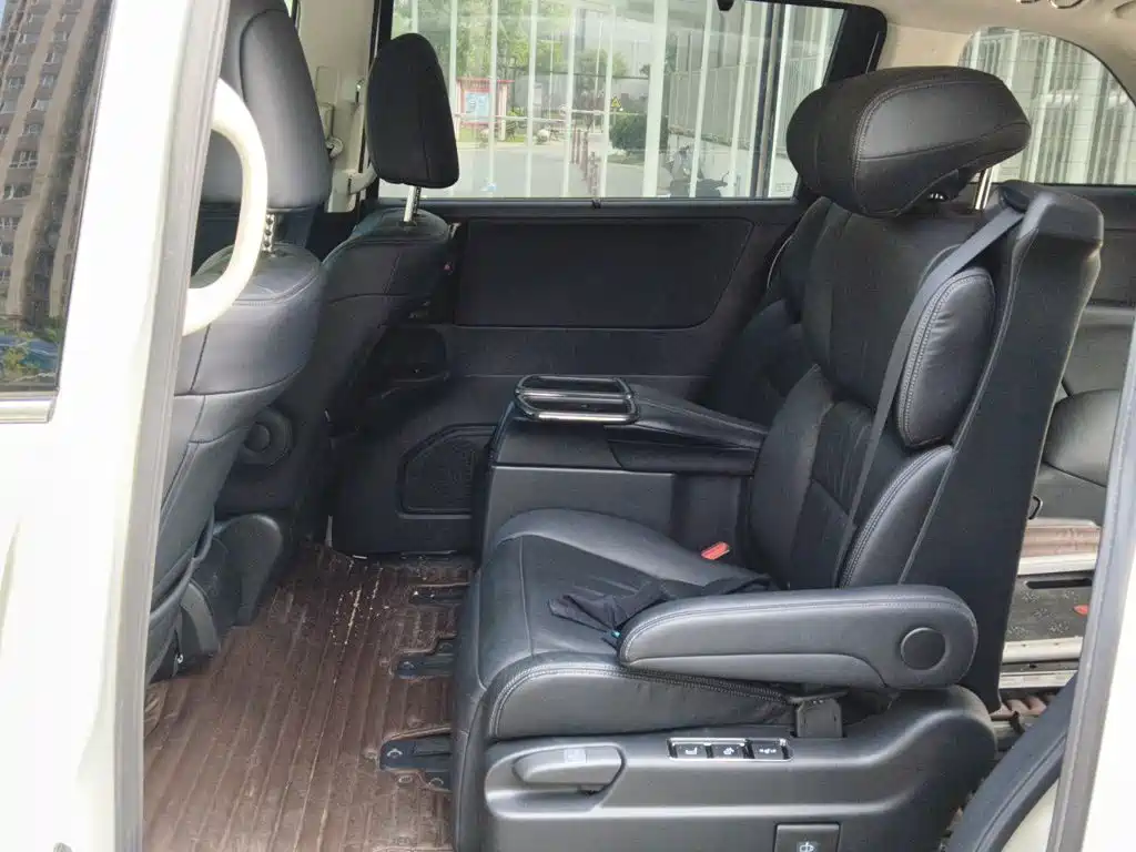Honda Odyssey 2019 — фото 15