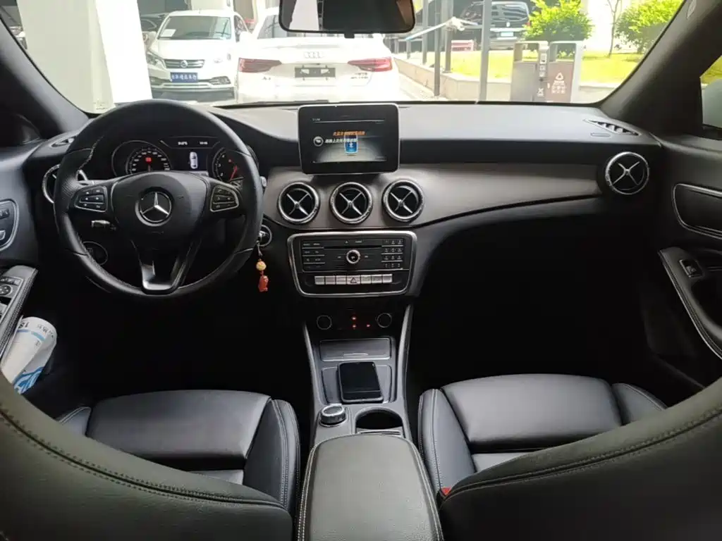 Mercedes-Benz CLA 2016 — фото 10
