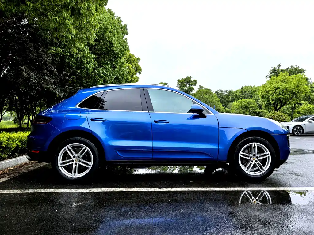 Porsche Macan 2015 — фото 10