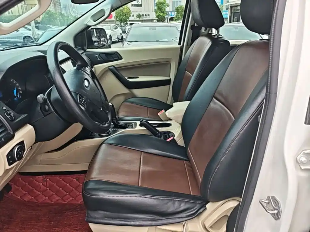 Ford Everest 2018 — фото 15