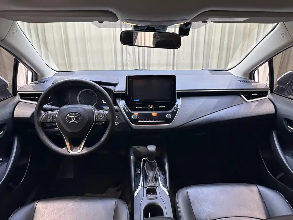 Toyota Corolla 2022 — фото 10