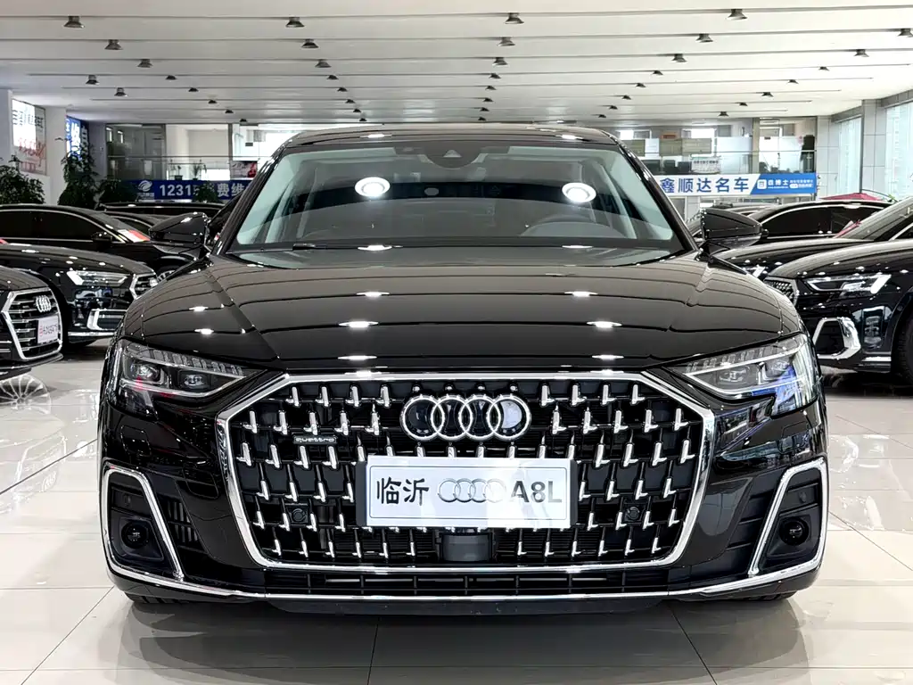 Audi A8 2025