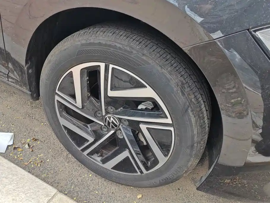 Volkswagen Sagitar 2025
