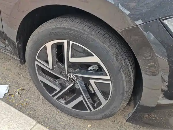 Volkswagen Sagitar 2025