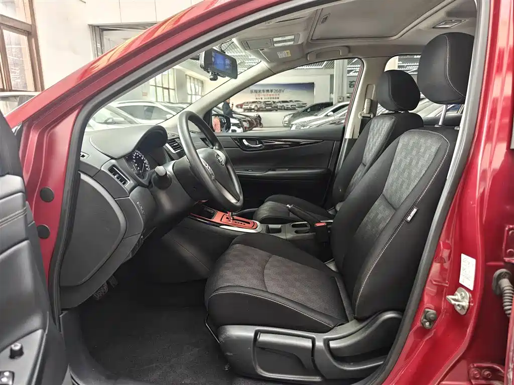 Nissan Tiida 2018 — фото 17